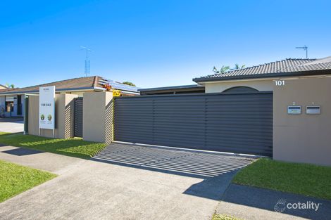 Property photo of 2/101 Christine Avenue Burleigh Waters QLD 4220