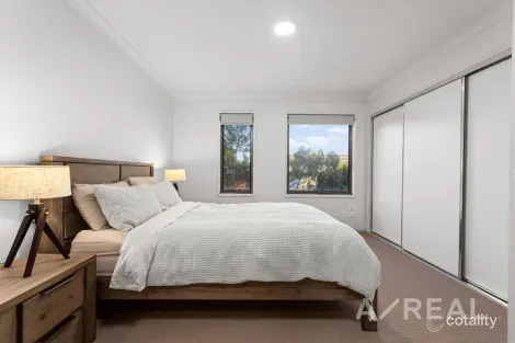 Property photo of 8 Ravensthorpe Lane Epping VIC 3076