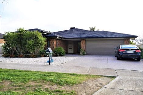 Property photo of 16 Summerhill Drive Hillside VIC 3037