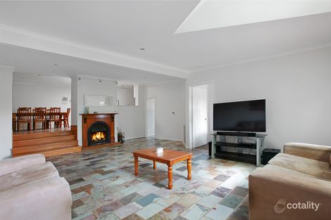 Property photo of 21 Bowman Drive Mill Park VIC 3082