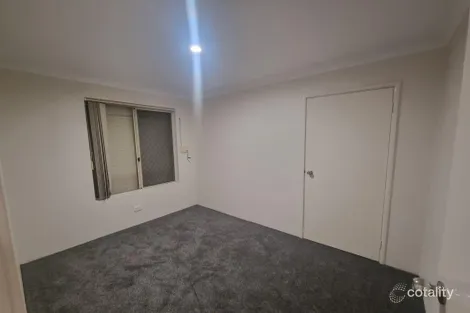 Property photo of 10 Durban Place Warnbro WA 6169