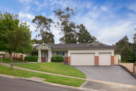 Property photo of 13 Lakeside Court Drouin VIC 3818