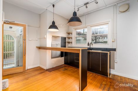 Property photo of 31 Flinders Way Griffith ACT 2603
