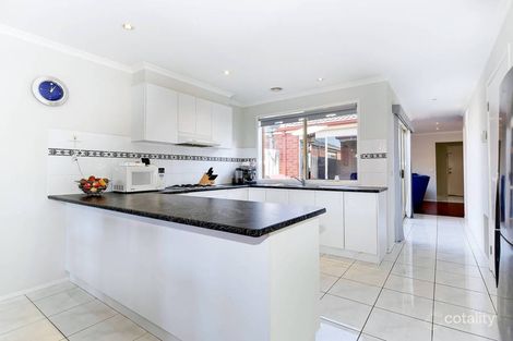 Property photo of 20 Fiona Court Werribee VIC 3030