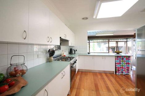 Property photo of 1 Simmonds Court Bentleigh East VIC 3165