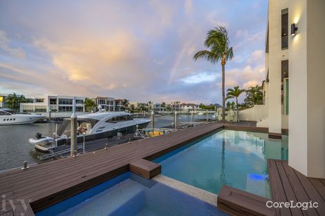 Property photo of 10 King Charles Drive Paradise Point QLD 4216