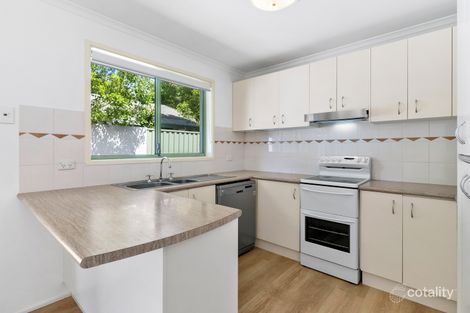 Property photo of 4/4 Redwood Avenue Jerrabomberra NSW 2619