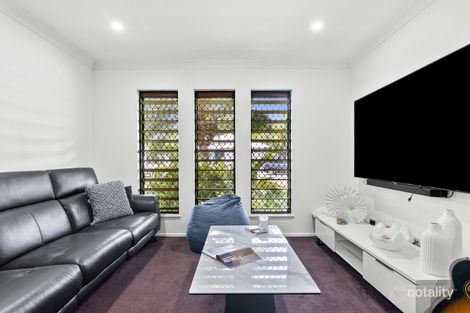 Property photo of 6 Icefire Quay Trinity Park QLD 4879