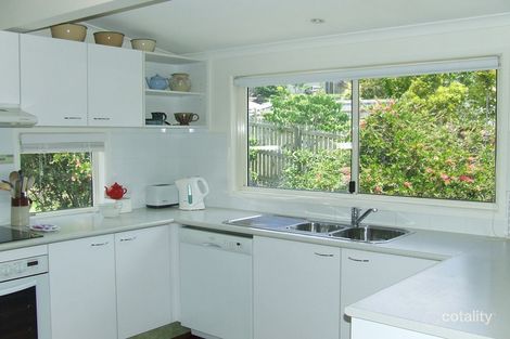 Property photo of 18 Ridge Court Mooloolah Valley QLD 4553