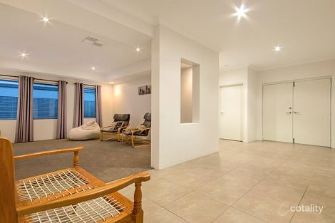 Property photo of 6 Rosette Place Piara Waters WA 6112
