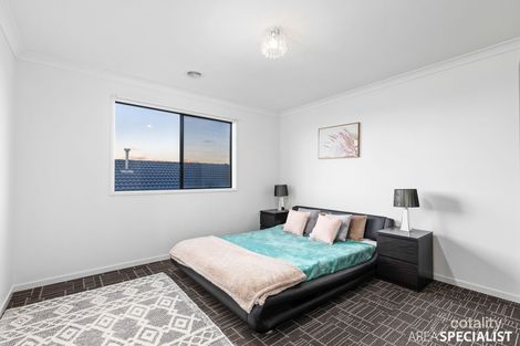 Property photo of 11 Orinoco Chase Werribee VIC 3030