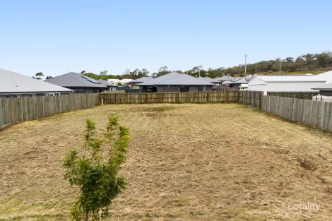 24 Sandford Cres, Torrington, QLD 4350