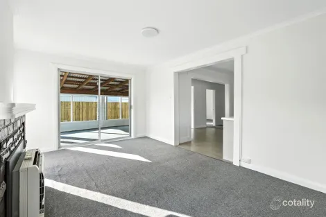 Property photo of 4 Alamein Avenue Bellerive TAS 7018