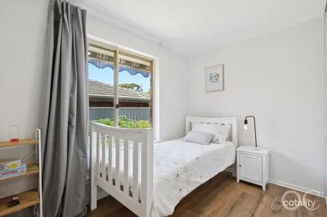 Property photo of 12 Berenwode Circuit Morphett Vale SA 5162