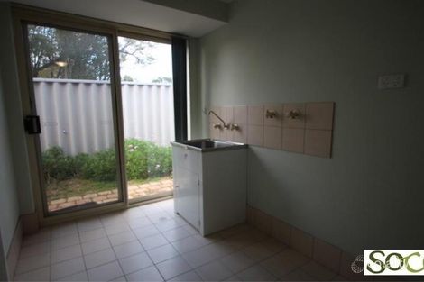 2/10 Kelsall Cres, Manning, WA 6152