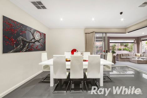 Property photo of 2 The Range Boulevard Croydon VIC 3136