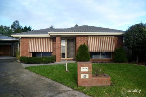 16 Oates Ct, Cranbourne North, VIC 3977