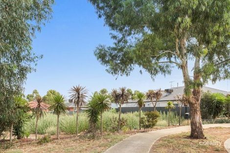 Property photo of 28 Pro Hart Way Caroline Springs VIC 3023