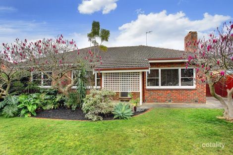 Property photo of 18 Keith Grove Ringwood VIC 3134