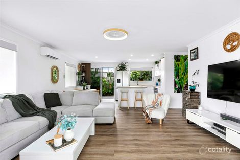 Property photo of 30 Caringa Street Urangan QLD 4655