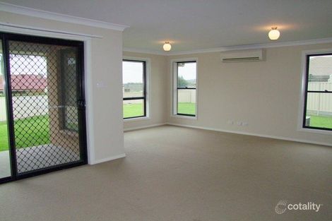 Property photo of 1/4 Drury Close Hunterview NSW 2330
