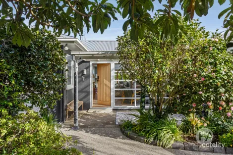 16 Parer St, Mount Martha, VIC 3934