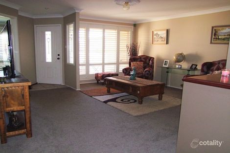 Property photo of 33 Casey Drive Hunterview NSW 2330