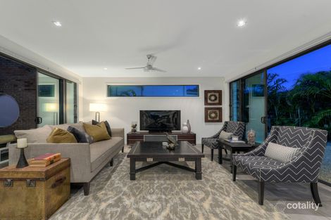 Property photo of 71 Waterline Crescent Bulimba QLD 4171