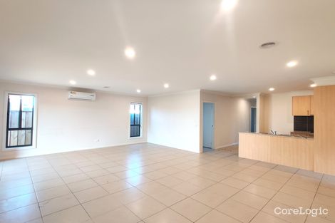 Property photo of 31 Florentino Parade Point Cook VIC 3030