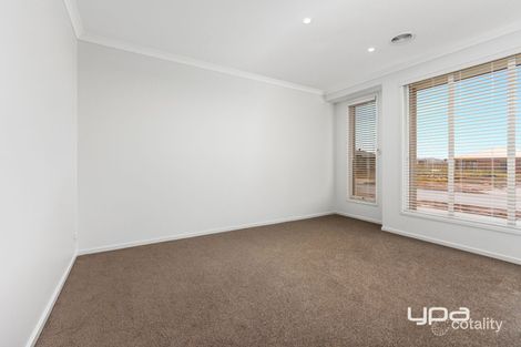 Property photo of 15 Cobblefield Street Aintree VIC 3336