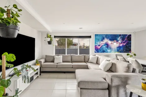 Property photo of 3 Trevena Ridge Bannockburn VIC 3331