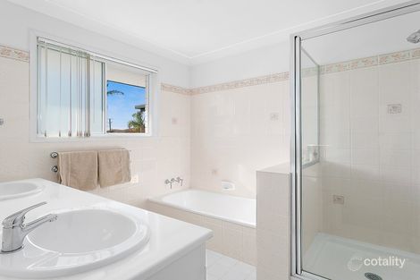 Property photo of 71 Kingfisher Parade Norman Gardens QLD 4701