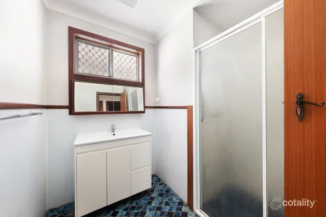 Property photo of 7 Hale Street Rangeway WA 6530