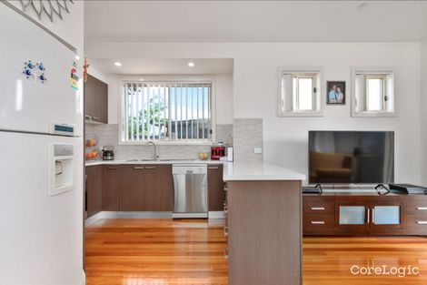 Property photo of 3/15 Papworth Place Meadow Heights VIC 3048