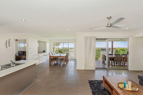 17 Vezzoli Ct, Walkerston, QLD 4751