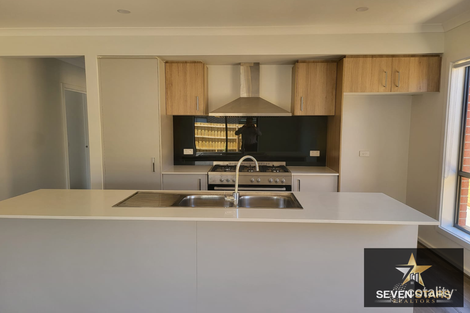 Property photo of 12 Sicklefern Drive Strathtulloh VIC 3338