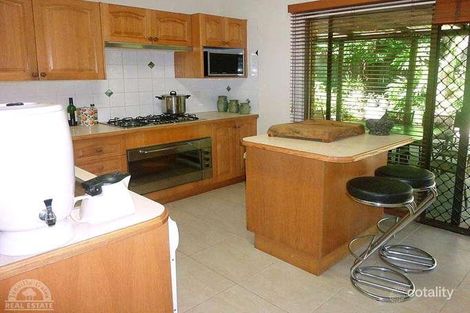 Property photo of 74 Gymea Crescent Mannering Park NSW 2259