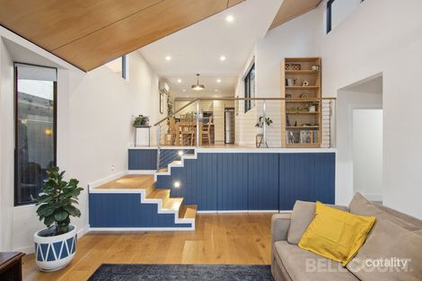 7 Kitchener Ave, Bayswater, WA 6053