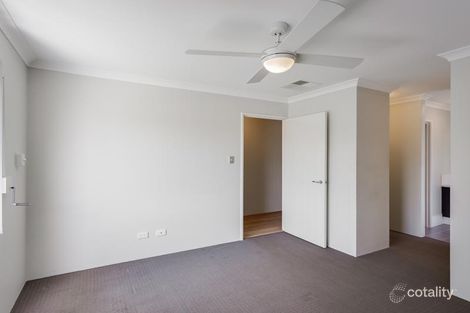 Property photo of 6 Gingerale Circle Byford WA 6122