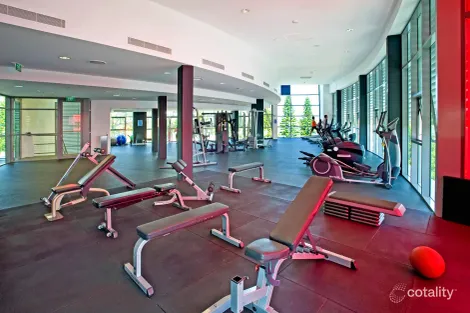 Property photo of 5203 Ephraim Island Parade Paradise Point QLD 4216