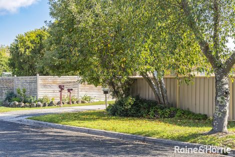 Property photo of 1/15-17 Maxwell Street Kyneton VIC 3444
