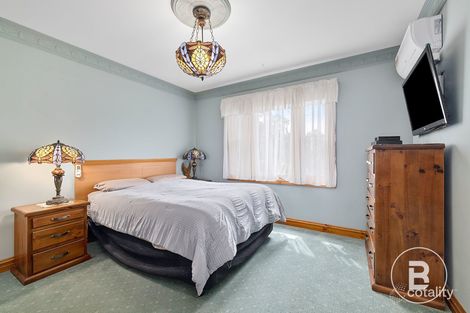 Property photo of 2 Banyule Drive Delacombe VIC 3356