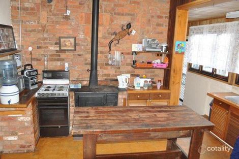 Property photo of 166 Stewart Street Bathurst NSW 2795