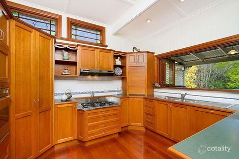 Property photo of 35 Woodrow Drive Coorparoo QLD 4151