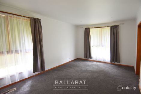 Property photo of 10 Carpenter Street Wendouree VIC 3355