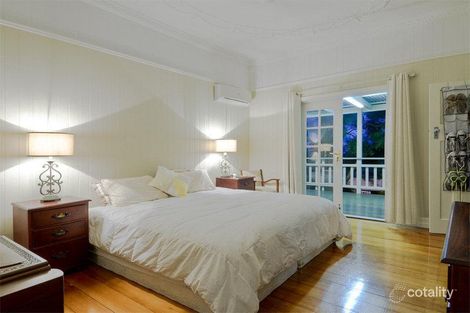 Property photo of 174 Wynnum Road Hawthorne QLD 4171