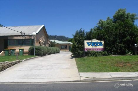 18 Cary St, Wyoming, NSW 2250