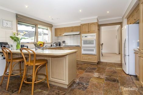 Property photo of 33 Alpine Way Kilsyth VIC 3137