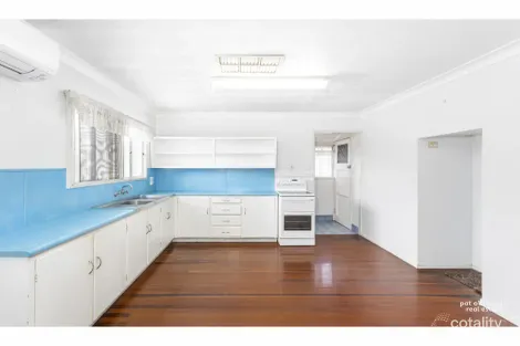 Property photo of 292 Dean Street Berserker QLD 4701