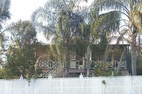 30 Nicholson St, Greenslopes, QLD 4120